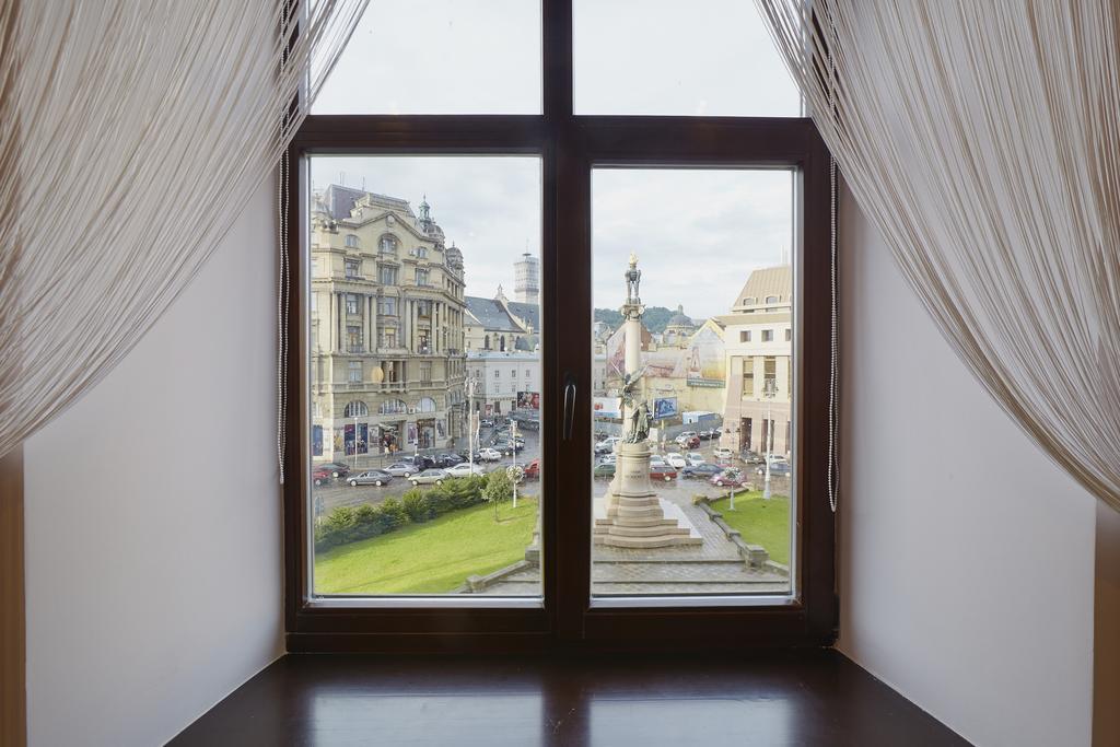 Apartment Mitskevycha Square 5 리비프 외부 사진